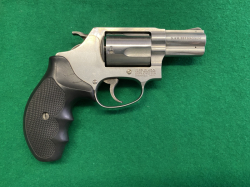 Revolver Smith&Wesson, r. 357 Magnum